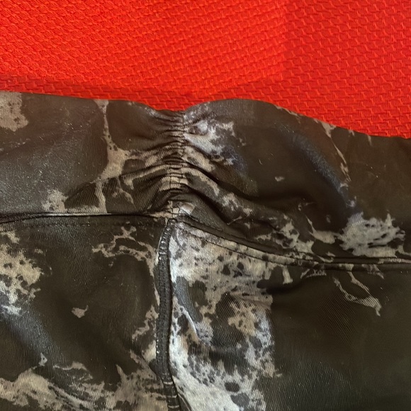 Calvin Klein performance pants - Picture 5 of 8